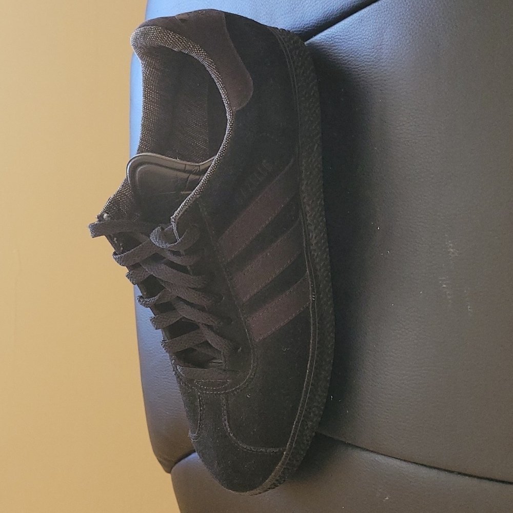 Adidas Gazelle - Picture 2 of 5